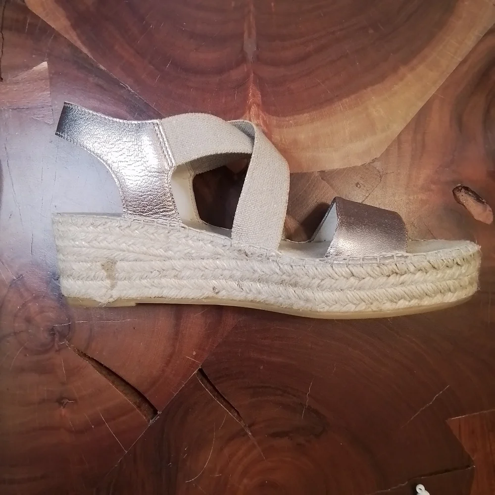 Vidorreta Gold Metallic Platform Wedge Espadrille Sandals - 41
